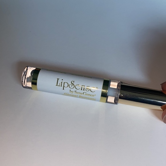 COPY - NEW Oops lipsense remover - Picture 4 of 6